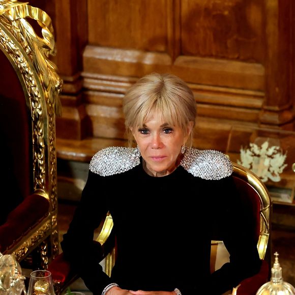Brigitte Macron a pu accompagner sa nièce dans ses derniers moments, comme elle l’avait fait pour sa sœur. 

Brigitte Macron lors d’un banquet d’état à Guildhall, Londres le 9 juillet 2025. Le couple présidentiel français est en voyage officiel au Royaume Uni pour trois jours.

© Dominique Jacovides / Bestimage