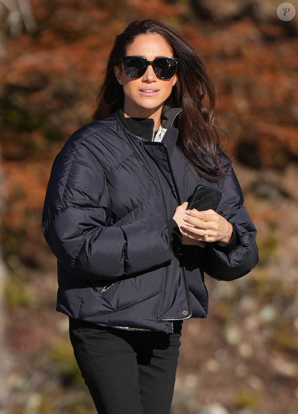 Le prince Harry fait du skeleton sous les yeux de Meghan Markle lors d'une visite au camp d'entrainement des athlètes des Invictus Games 2024 à Whistler en Colombie Britannique le 15 février 2024.

Photo : Julien Burton / Bestimage