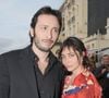 En interview pour "Purepeople.com", Michaël Cohen - qui est au casting de la nouvelle série de TF1 "Tout pour la lumière" - s'est confié sur son fils Surafel.
Michaël Cohen et sa femme Emmanuelle Béart au Festival de Cabourg
COADIC GUIREC / BESTIMAGE