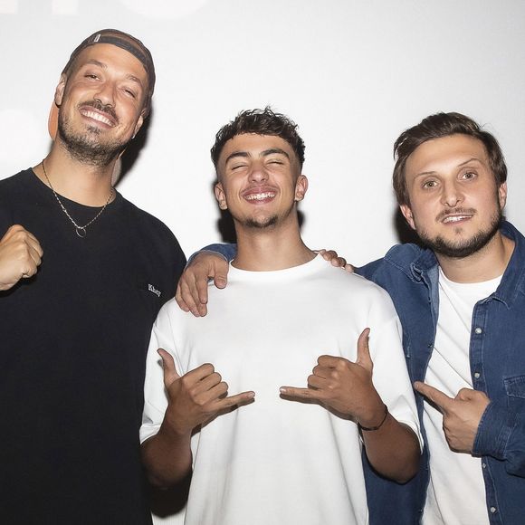 Exclusif - Carlito (Raphaël Carlier), Inoxtag (Inès Benazzouz), McFly (David Coscas) - Avant-première du film "La Traversée" de McFly et Carlito retraçant leur traversée vers la Corse, n Septembre 2020, à Paris, le 16 décembre 2021. © Jack Tribeca / Bestimage