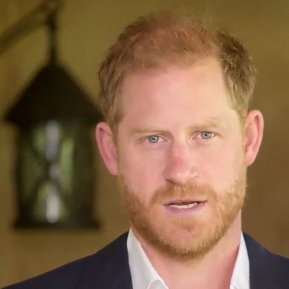 Les membres de la famille royale britannique auto-exilés, le prince Harry et Meghan Markle (duc et duchesse de Sussex), sont apparus ensemble pour la première fois en trois mois dans une nouvelle vidéo le 9 novembre 2024