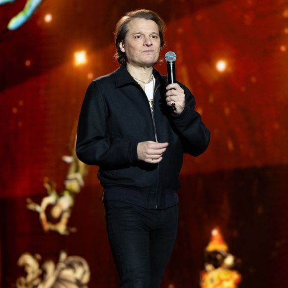 Exclusif - Benabar pour les surprises de l'enregistrement de l'émission "La Boîte à secrets", présentée par F.Bollaert et diffusée le 16 janvier 2026 sur France 3, dans les studios du Lendit à Saint-Denis, France, le 16 décembre 2025. © Cyril Moreau/Bestimage