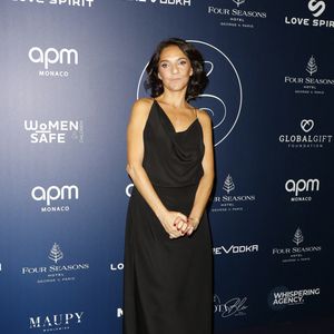 Florence Foresti au photocall de la 12ème édition de la soirée Global Gift Gala à l'hôtel Four Seasons George V à Paris le 5 octobre 2024. © Marc-Ausset Lacroix / Bestimage