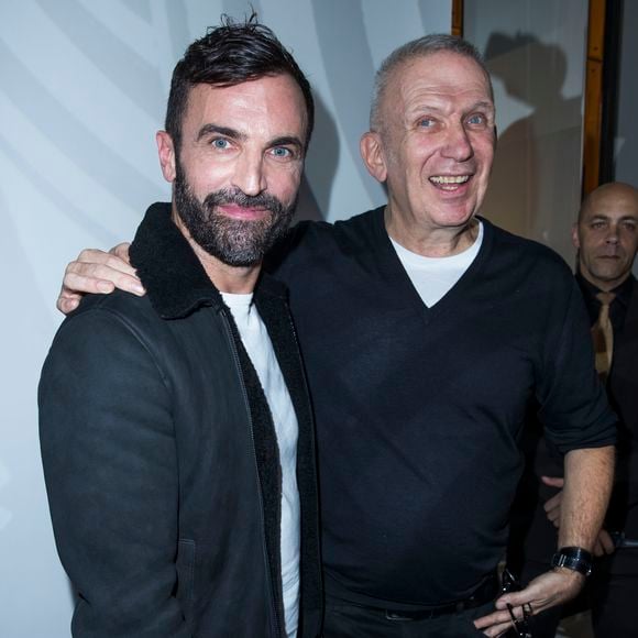 Nicolas Ghesquière et Jean-Paul Gaultier en backstage lors du défilé de mode "Jean Paul Gaultier", collection Haute-Couture printemps-été 2018, à Paris le 24 janvier 2018.
© Olivier Borde / Bestimage