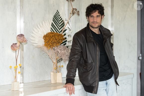 Louis Garrel pose pour les photographes lors du photocall du film 'Coutures' pendant la XVIème édition du Festival du Film Français Rendez-Vous 2026.
Backgrid UK/ Bestimage





ROYAUME-UNI : +44 208 344 2007 / uksales@backgrid.com



USA : +1 310 798 9111 / usasales@backgrid.com



Pictures Containing Children Please Pixelate Face Prior To Publication