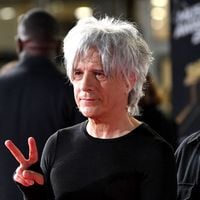 Nicola Sirkis relève un nouveau défi à 67 ans : il termine la course Paris-Versailles en moins de deux heures, quel est son temps ?