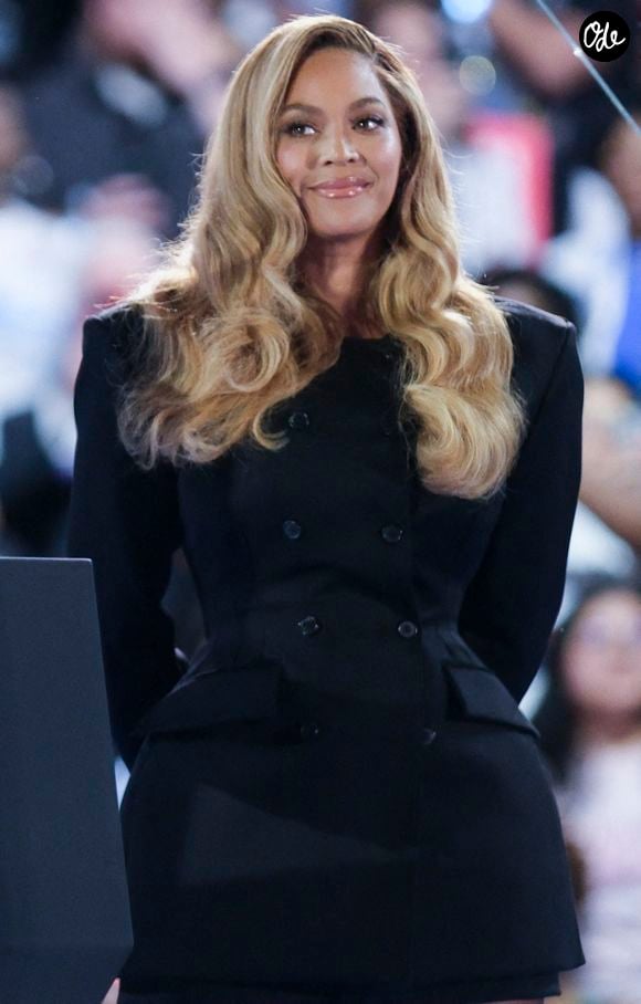 Beyoncé Knowles-Carter apporte son soutien à la vice-présidente Kamala Harris, candidate à la 47e présidence des États-Unis, au Shell Energy Stadium de Houston, au Texas, le 25 octobre 2024. Photo de FCS Studios via London Entertainment/Splash News/ABACAPRESS.COM