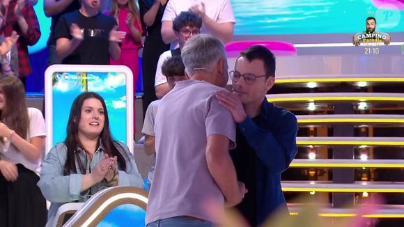 Émilien quitte l'aventure avec plus de 2,5 millions de gains et une immense popularité.

Émilien et Romain lors de l'émission des "12 coups de midi" diffusée le 6 juillet 2025 sur TF1

Capture d'écran TF1