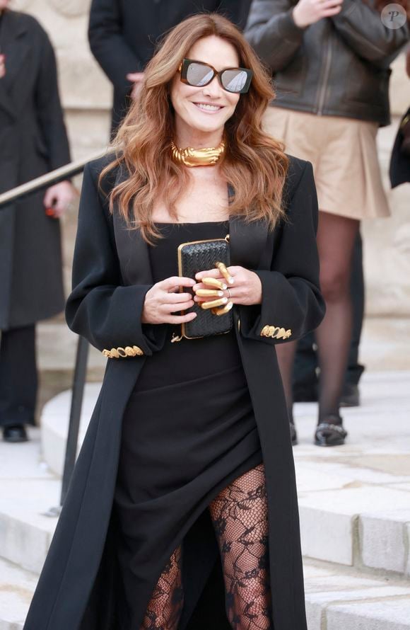 Carla Bruni au défilé Schiaparelli "Collection Haute Couture Printemps/Eté 2026" lors de la Fashion Week de Paris, le 26 janvier 2026

© Christophe Aubert via Bestimage