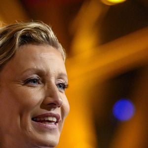 Au début de sa carrière, Alexandra Lamy a consulté une ORL pour s'assurer de la bonne santé de ses cordes vocales.

Alexandra Lamy lors de la cérémonie d'ouverture de la 15ème édition du festival Lumière à la Halle Tony Garnier de Lyon, le 12 octobre 2024.

Photo : Sandrine Thesillat / Panoramic / Bestimage