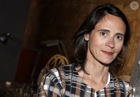 Portrait de Sonia Devillers.