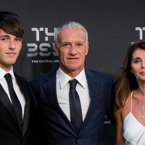Didier Deschamps, sa femme Claude et leur fils Dylan - Les célébrités arrivent à la cérémonie des Trophées Fifa 2018 au Royal Festival Hall à Londres, Royaume Uni, le 25 septembre 2018. © Cyril Moreau/Bestimage