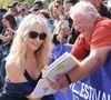 Tonya Kinzinger a justement prouvé qu'elle était à fond derrière l'équipe de France en cette Coupe du monde, 

Tonya Kinzinger au photocall de 'Un si grand soleil' lors du 27ème Festival de la Fiction de La Rochelle, le 20 septembre 2025. © Denis Guignebourg/Bestimage