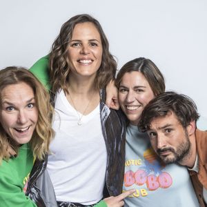 Exclusif - Laure Manaudou, entourée de Aurélie Arne et Emilie Bordes, Jérémy Frérot - Backstage - Enregistrement de l'émission "La Chanson secrète 11" à Paris, diffusée le 24 juin sur TF1. Le 15 janvier 2022
© Cyril Moreau / Bestimage