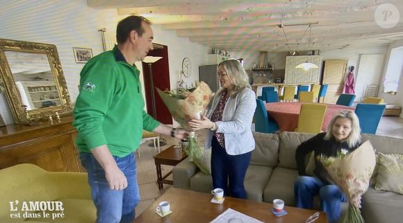 Et pour finir, l'intéressée boude désormais le "blé sous toutes ses formes". Depuis 20 ans, sa silhouette n'a pas changé grâce à ses habitudes alimentaires !

Mickael et Nadia dans l'Amour est dans le pré (Capture d'écran M6).