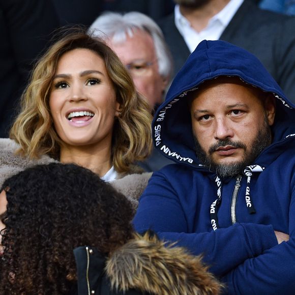 Vitaa et son mari Hicham Bendaoud dans les tribunes du match de Ligue 1 Conforama  PSG 5-0 Montpellier au Parc des Princes à Paris le 1 février 2020
© Giancarlo Gorassini / Bestimage