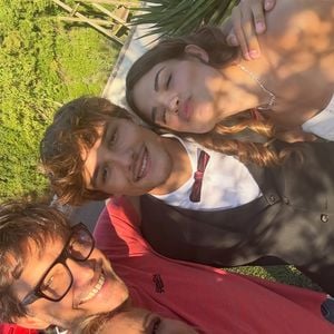 Voir sa fille devenir une femme est aujourd'hui un cap difficile. Mais elle admet qu'il est temps pour elle de laisser Rose voler de ses propres ailes.