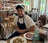 Après avoir oeuvré dans les cuisines de Jaja, Eduardo González se consacre au restaurant Casimir.

Copyright : capture d'écran Instagram Eduardo González