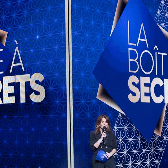 Exclusif - Faustine Bollaert lors de l'enregistrement de l'émission "La Boîte à secrets", présentée par F.Bollaert et diffusée le 2 janvier 2026 sur France 3, dans les studios du Lendit à Saint-Denis, France, le 1er décembre 2025. © Cyril Moreau/Bestimage