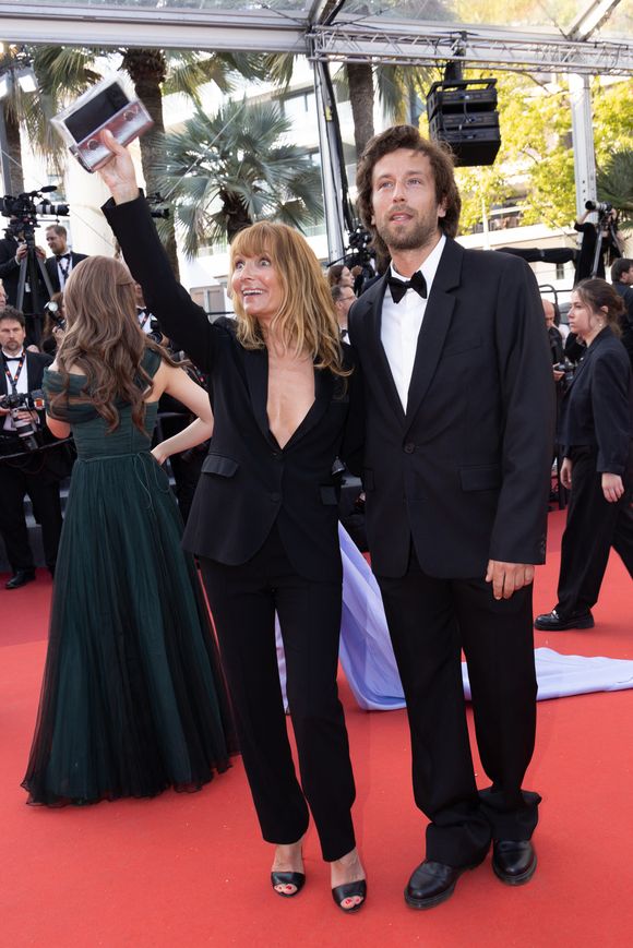 Axelle Laffont et son compagnon Romain Sichez - Montée des marches du film " The Old Oak " lors du 76ème Festival International du Film de Cannes, au Palais des Festivals à Cannes. Le 26 mai 2023 © Jacovides-Moreau / Bestimage