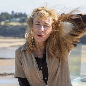 Le 3 octobre 2024, Dinard, Bretagne, France : JULIE DEPARDIEU pose lors du photocall Emeria pendant le Festival du Film Britannique et Irlandais de Dinard 2024 à Dinard, France. Photo par Mickael Chavet/ZUMA Press Wire/Bestimage