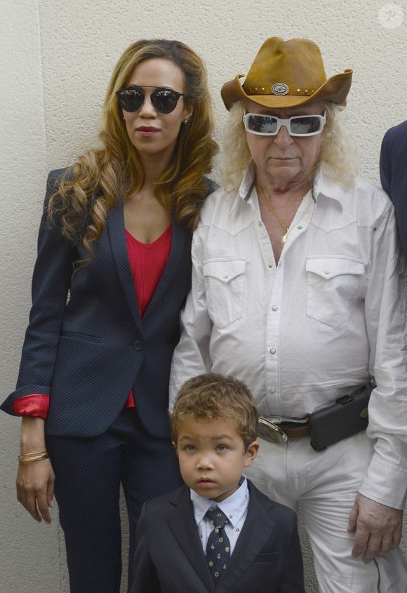 Michel Polnareff, Danyellah Polnareff, leur fils Louka - Inauguration de la place Michel Polnareff et ouverture de l'exposition au MuPop (Musée des musiques populaires) qui lui consacre une rétrospective - Montluçon le 20 juin 2015