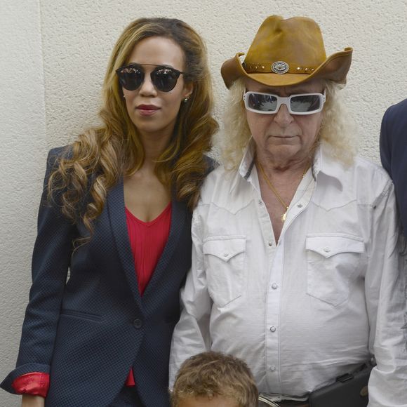 Michel Polnareff, Danyellah Polnareff, leur fils Louka - Inauguration de la place Michel Polnareff et ouverture de l'exposition au MuPop (Musée des musiques populaires) qui lui consacre une rétrospective - Montluçon le 20 juin 2015