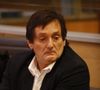 “C’est un problème très large qui concerne beaucoup de gens, celui de l’addiction et de la dépendance”, explique le grand fan de Pierre Palmade
Pierre Palmade au tribunal de Melun avec ses avocats pour son procès pour blessures involontaires à la suite d'un accident de la route en février dans lequel sa voiture a percuté un autre véhicule à Melun.
© Christophe Clovis / Bestimage