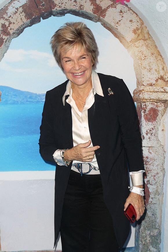 "Peut-être qu’il manquait de couleur, donc c’est peut-être aussi pour ça que les enfants ont voté plus pour le clown ou pour le bouquet", a-t-elle déclaré.

Veronique Jannot assiste à la soirée de gala Mamma Mia ! Soirée de Gala au Casino de Paris le 26 octobre 2023 à Paris, France. Photo by Nasser Berzane/ABACAPRESS.COM