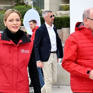 Le prince Albert II de Monaco et la princesse Charlene ont participé au " Road Safety Day ", organisée par la Fondation Princesse Charlene, qui a pour ambition de sensibiliser les jeunes générations aux enjeux de la sécurité routière à vélo tout en offrant des activités ludiques et éducatives dans une ambiance festive. Monaco, 29 mars 2026.
© Bruno Bebert / Bestimage