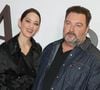 Après avoir longtemps vécu à Londres, il s’est installé dans le Finistère, près de la baie d’Audierne.

Marion Cotillard et Denis Ménochet au photocall de la première du film "Karma" au cinéma Pathé Palace à Paris le 13 octobre 2026. © Coadic Guirec / Bestimage