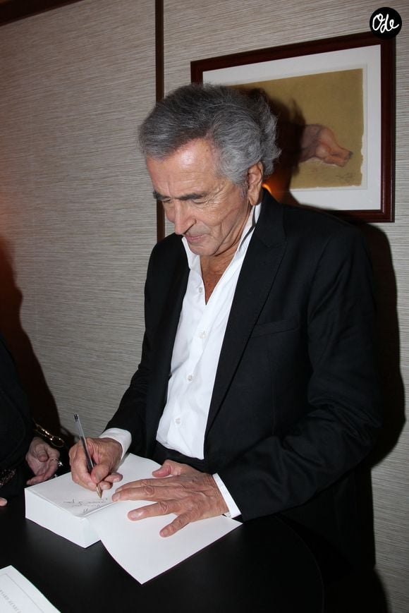 Bernard-Henri Lévy à la présentation et la conférence autour du livre "Mémoires provisoires" de BHL au cinéma Le Saint Germain des Prés à Paris le 23 septembre 2026. © Philippe Baldini / Bestimage
