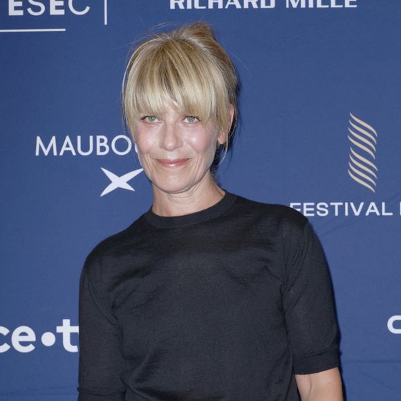 Marina Foïs est à l'affiche de plusieurs films en ce moment. 

Marina Foïs du film d'ouverture La femme la plus riche du monde
La 18ème édition du festival du Film Francophone d'Angoulême © Christophe Aubert via Bestimage