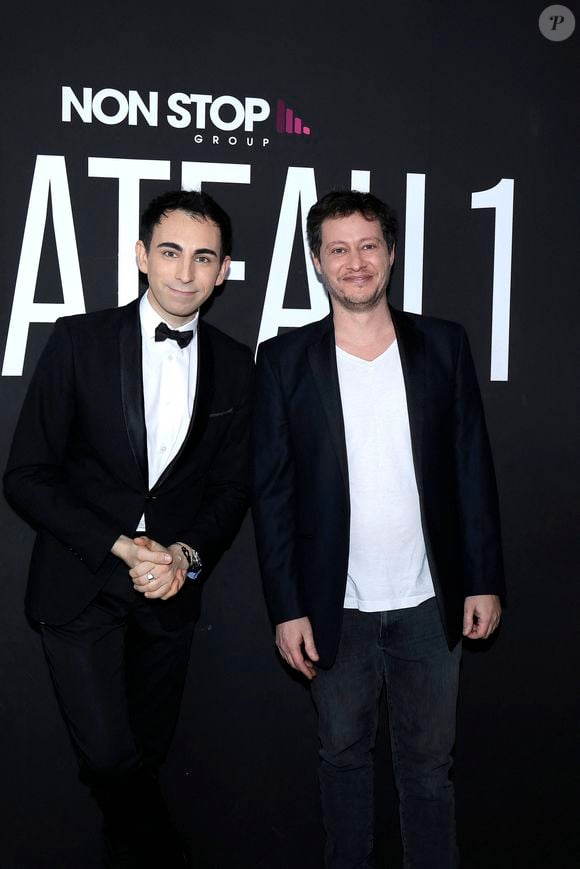 Le courant passe apparemment moins bien avec les enfants de ce dernier
Exclusif - Jordan de Luxe reçoit Jonathan Dassin, fils de Joe Dassin, dans l'émission "L'instant de Luxe" pour la chaine Non Stop People à Paris le 5 janvier 2021.

© Cédric Perrin / Bestimage