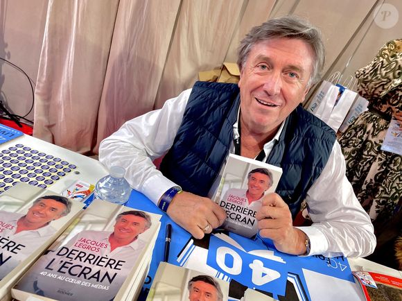 Par la suite, il préfère rester derrière l'écran
Jacques Legros lors de la 40ème Foire du Livre de Brive à Brive-la-Gaillarde, France, le 5 novembre 2022. © Fabien Faure/Bestimage
