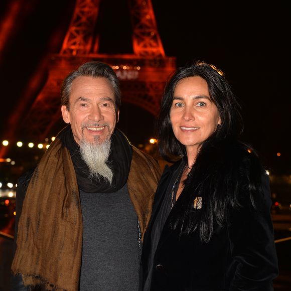 Exclusif - Florent Pagny et sa femme Azucena Caman - Backstage du concert anniversaire des 130 ans de la Tour Eiffel à Paris, le 2 octobre 2019. 

© Perusseau-Veeren/ Bestimage