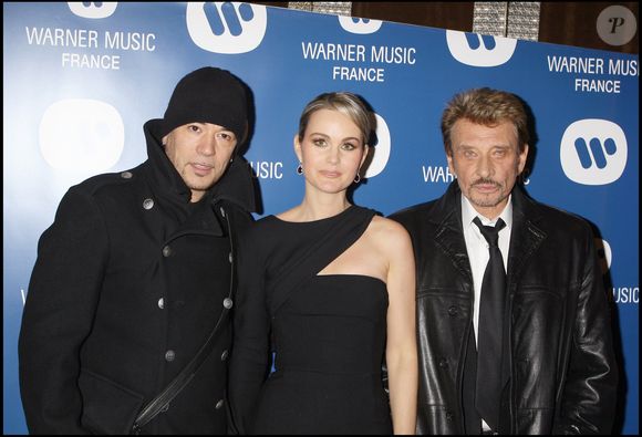 Pascal Obispo, Laeticia Hallyday et Johnny Hallyday à la soirée Warner Christmas au World Place 20 décembre 2007 ©ANGELI-JACOVIDES / BESTIMAGE