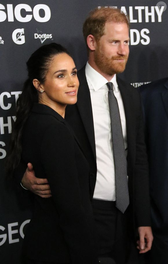 Le prince Harry, duc de Sussex et Meghan Markle, duchesse de Sussex, lors du 3ème gala annuel du projet "Healthy Minds" aux Spring Studios à New York. © Backgrid USA / Bestimage