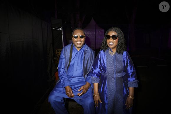 Il s'est éteint le 4 avril 2025 à l'âge de 70 ans des suites d'une maladie. 

Exclusif - Amadou et Mariam - Backstage lors de l'enregistrement de l'émission "La fête de la Musique" à Reims le 21 juin et diffusée le 22 juin à 21h10 sur France 2 et sur France.tv. 
© Jack Tribeca / Jeremy Melloul / Bestimage