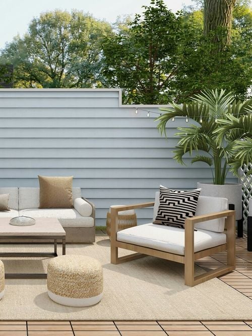 Voisins trop curieux ? Cinq astuces déco pour retrouver sa tranquillité sur un balcon, une terrasse ou dans un jardin