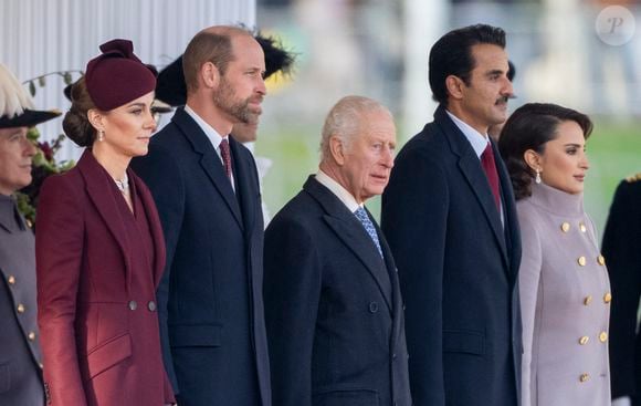 Le prince William, prince de Galles, et Catherine (Kate) Middleton, princesse de Galles, Le roi Charles III d'Angleterre, Tamim ben Hamad Al-Thani et sa femme Jawaher bint Hamad bin Suhaim Al-Thani - Cérémonie d'accueil pour la visite d'État de l'émir du Qatar à Londres, le 3 décembre 2024.