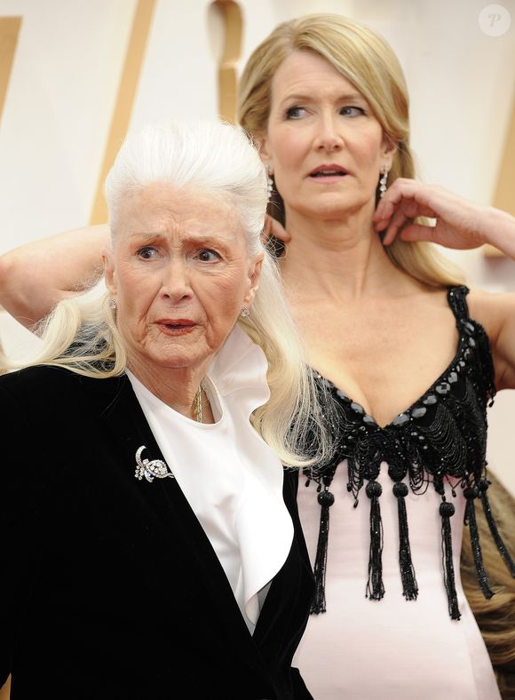 Laura Dern et Diane Ladd aux Oscars au Hollywood and Highland à Los Angeles, le 9 février 2020.

Photo : Broadimage / Bestimage