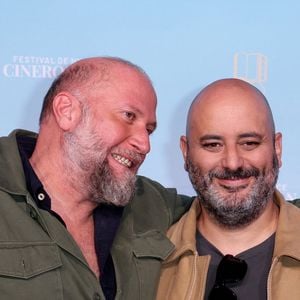 François Damiens et Jérôme Commandeur - Tapis rouge de la soirée d'ouverture de la 7ème édition du festival Cineroman à Nice le 29 septembre 2025. © Dominique Jacovides - Bruno Bebert / Bestimage