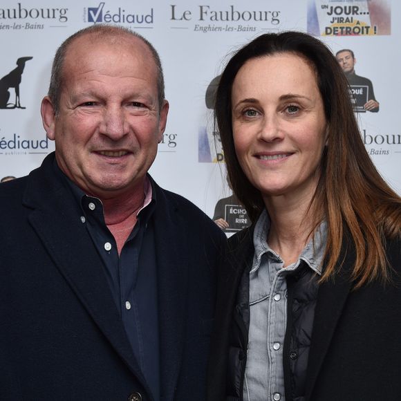 Rétro - Décès de Rolland Courbis - Exclusif - Rolland Courbis et sa femme Clara Paban - Générale de la pièce de théâtre "Un Jour J'irai à Détroit !" au théâtre du Gymnase Marie Bell à Paris, France, le 20 janvier 2020. C'est sur une note historique et de devoir que S.Bugsy et D.Desclos ont souhaité au travers d'une pièce de théâtre, montrer et partager le combat des révoltés tirailleurs sénégalais, massacrés par l'armée française à Thiaroye le 01 décembre 1944. Mise en scène par D.Coubes. © Giancarlo Gorassini/Bestimage