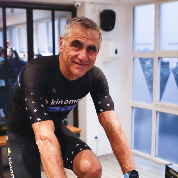 Laurent Jalabert lors de la soirée Kinomap, une application interactive d'entraînement au cyclisme en salle, à Paris le 23 janvier 2024.

© Michael Baucher / Panoramic / Bestimage