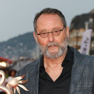 Jean Reno sur le tapis rouge du prix du court métrage lors du 37ème festival du film de Cabourg (37ème journées romantiques du 14 au 18 juin 2023), à Cabourg, France, le 16 juin 2023. © Coadic Guirec/Bestimage