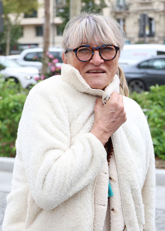Christine Bravo - Les célébrations aperçues à proximité des studios de RTL à Neuilly-sur-Seine, le 15 octobre 2025.
