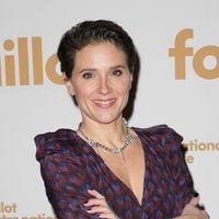 Mélanie Taravant en admiration au côté de cet acteur qui vient d’être césarisé : photo sur le plateau du JT de France 2