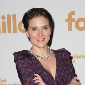 La présentatrice du JT de 13 heures de France 2 Mélanie Taravant a affiché une admiration non dissimulée pour un acteur césarisé, qu'elle recevait sur son plateau ce mercredi.

Mélanie Taravant - Gala de la Fondation Chaillot au théâtre National de Chaillot à Paris. © Coadic Guirec/Bestimage