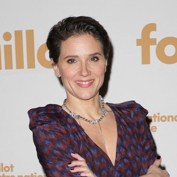 La présentatrice du JT de 13 heures de France 2 Mélanie Taravant a affiché une admiration non dissimulée pour un acteur césarisé, qu'elle recevait sur son plateau ce mercredi.

Mélanie Taravant - Gala de la Fondation Chaillot au théâtre National de Chaillot à Paris. © Coadic Guirec/Bestimage